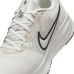 Кросівки для бігу чоловічі Nike Run Defy HM9594-007