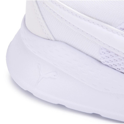 Кросівки жіночі Puma Anzarun Lite